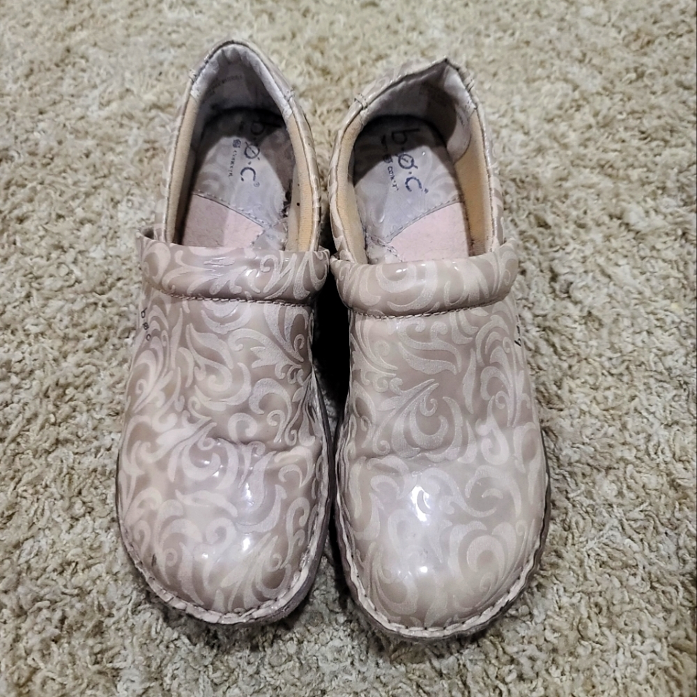 B.O.C. Tan Shoes sz 8.5